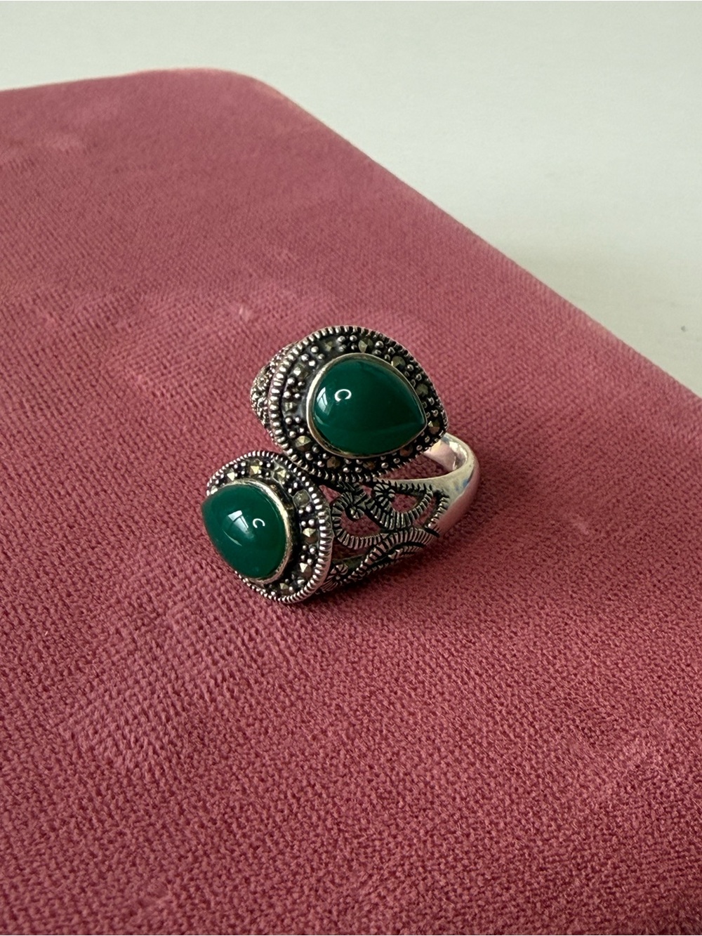 Vintage Sterling Silver 925 Green Agate & Marcasite Statement Ring Size 8.5